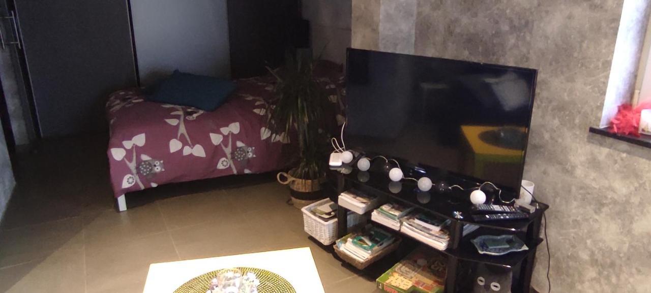 Studio Gite Eul Cat Huant Dergneau 外观 照片